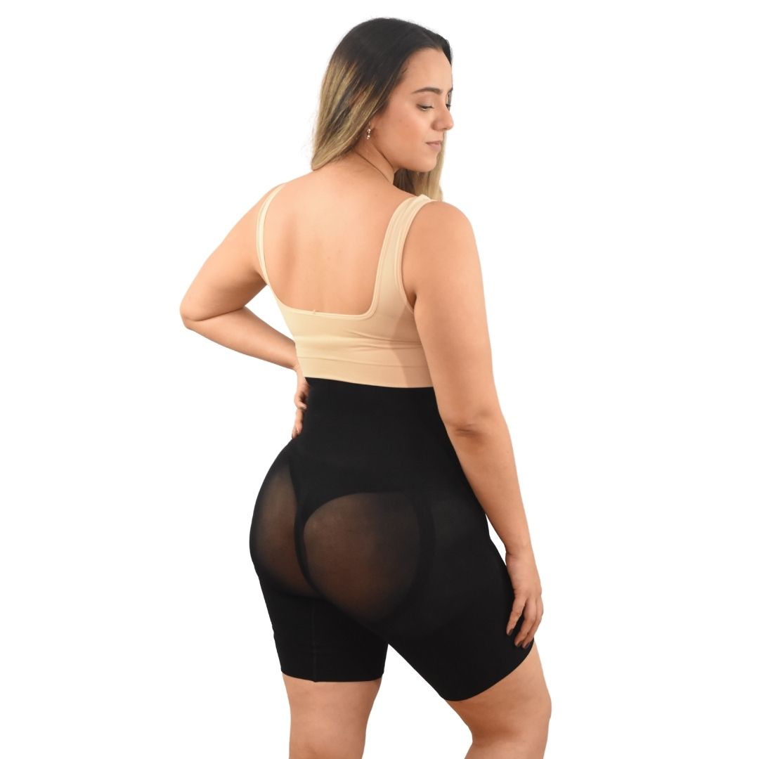 Faja reductora de cintura color negro realce de gluteos